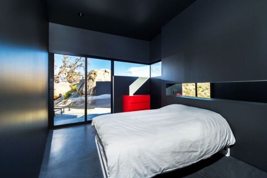 Black desert house contemporary bedroom