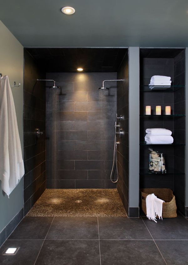 Black doorless shower