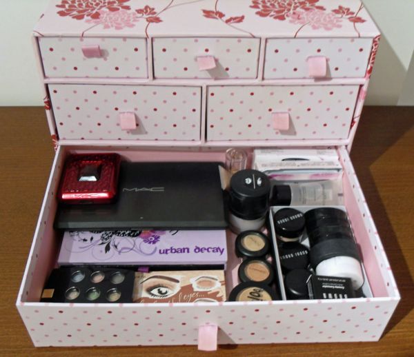 Boxes makeup