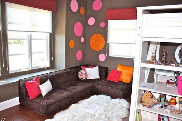 Brown room for teenage polka dots
