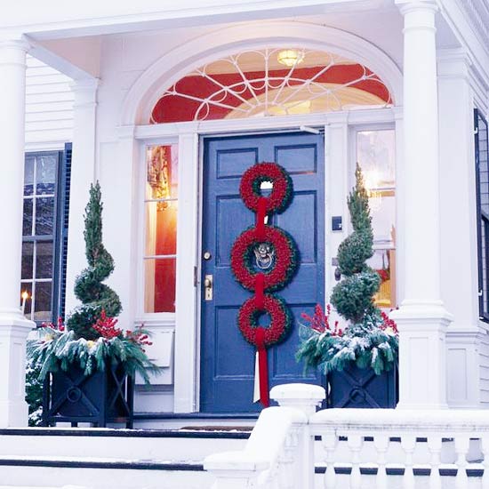 Christmas front door decoration three wreath