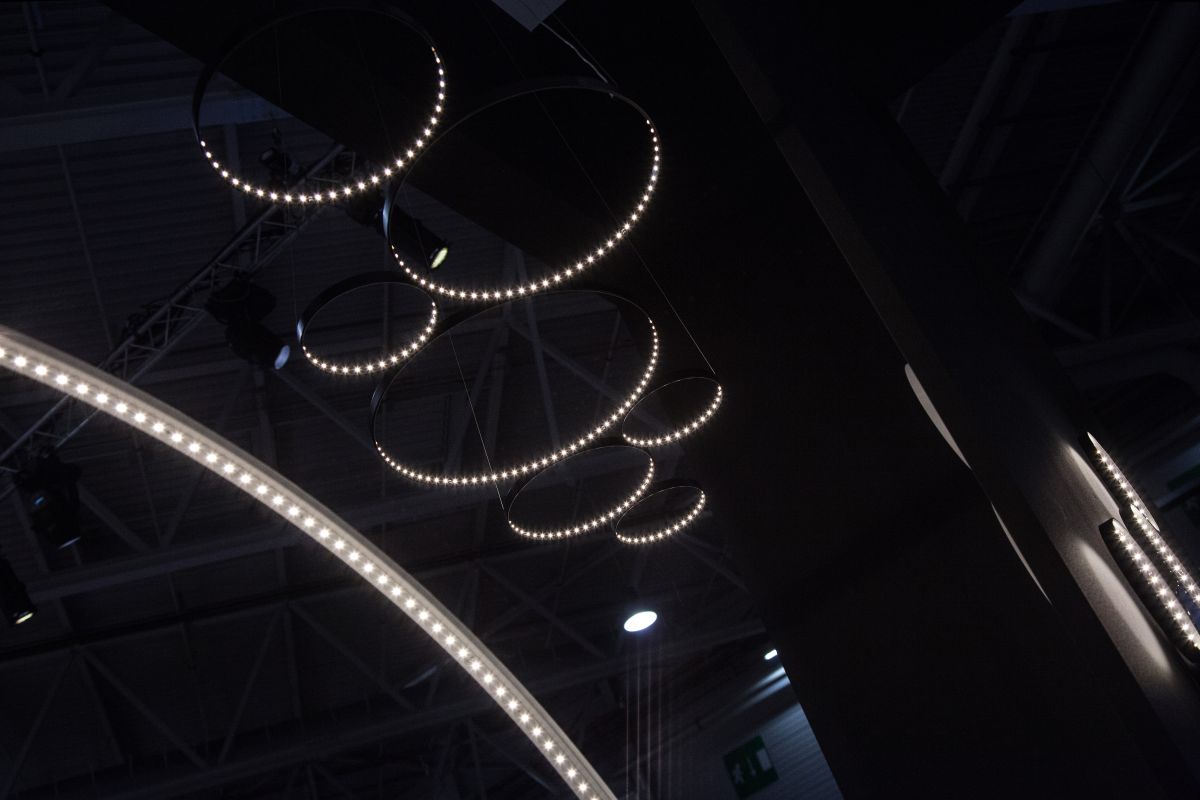 circle chandeliers2