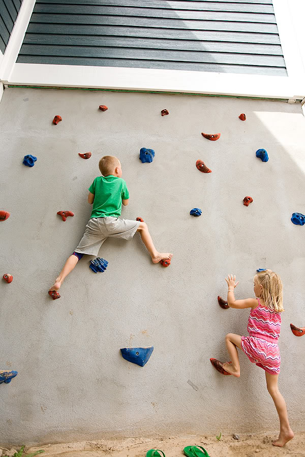 Climbing wall