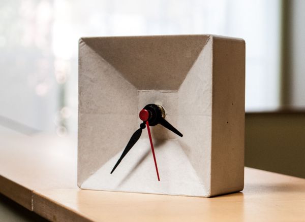 Concrete desk clock