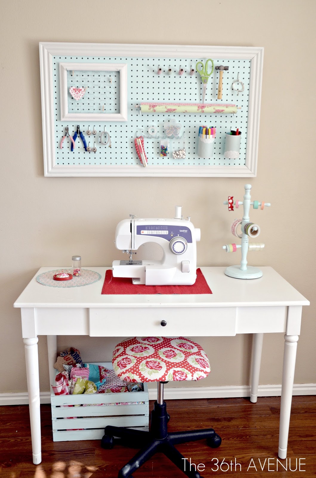 craft-pegboard-framed