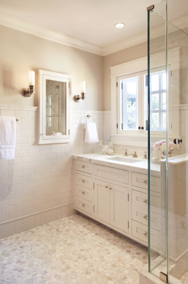 Cream and white bathroom color idea.