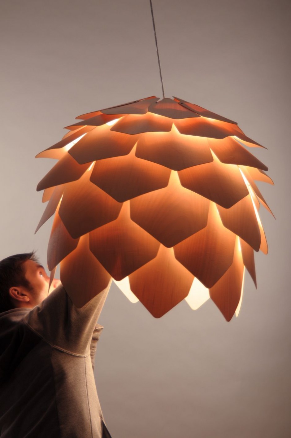 Crimean pinecone lamp