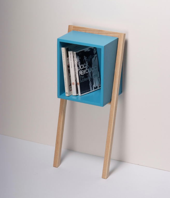 cube-shaped-bookshelf-2