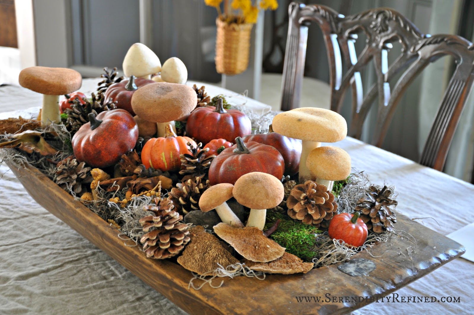 Decorate the room tabletop for fall
