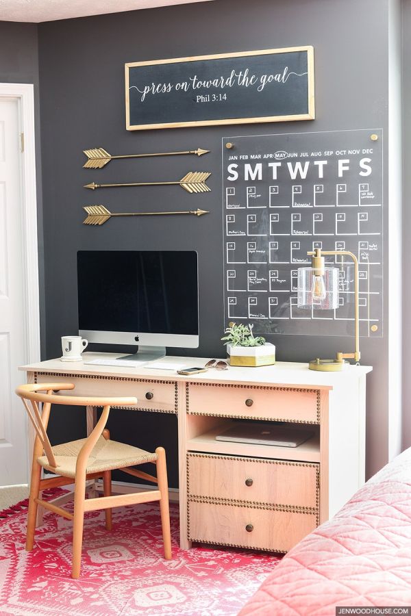 Desk drawers ACRYLIC WALL CALENDAR