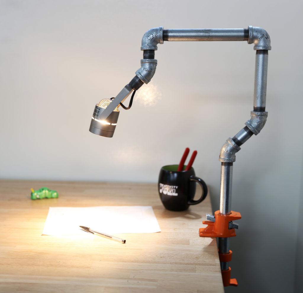 Desk pipes lamp