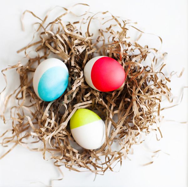 Dip dyed eggs