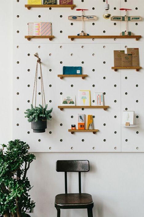 display-pegboard