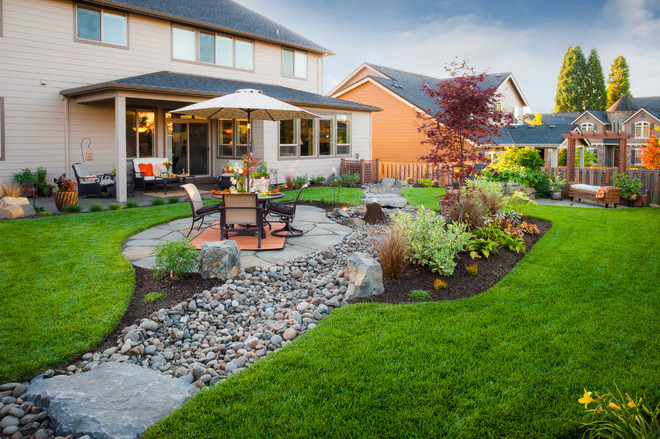 Dreaming backyard design with rocks