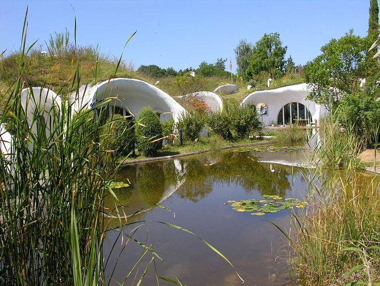 Earth house estate image1