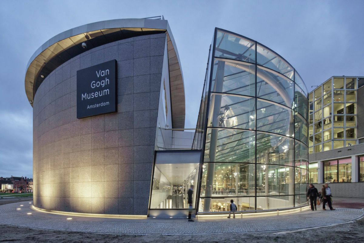 entrance of the Van Gogh Museum Amsterdam