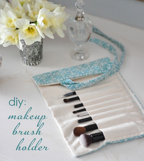 Fabric makeup brush holder cg