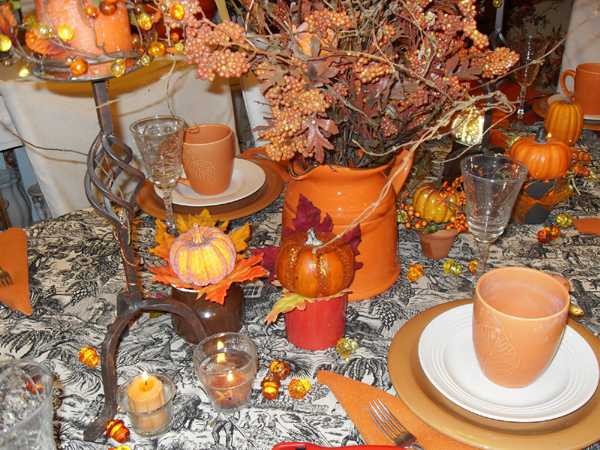 Fall table decoration halloween party