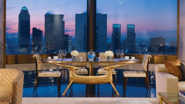 Four seasons hotel new york1