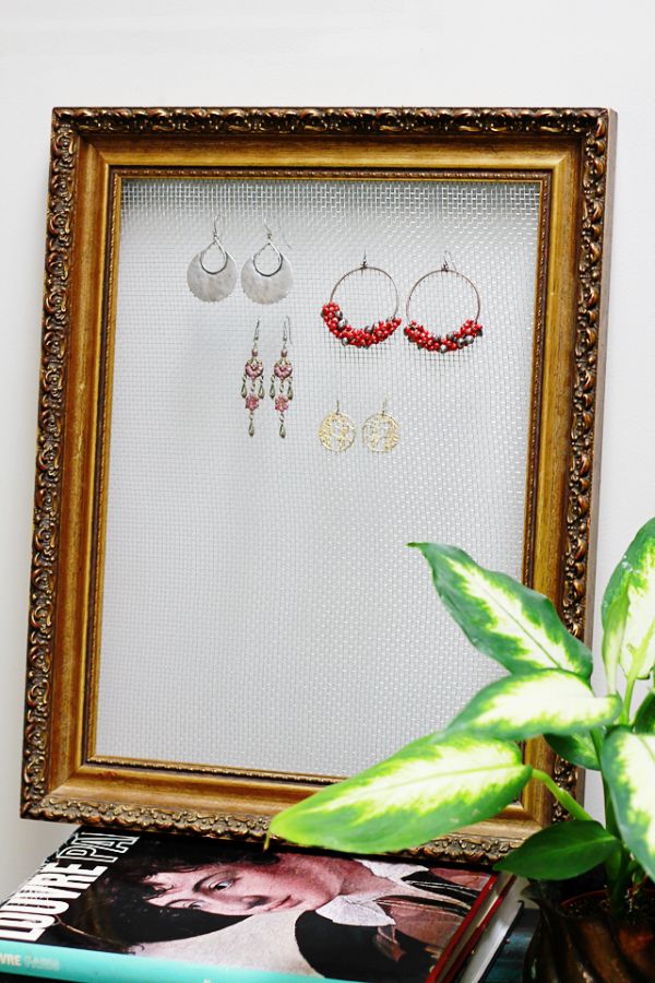 Framed jewelry organizer