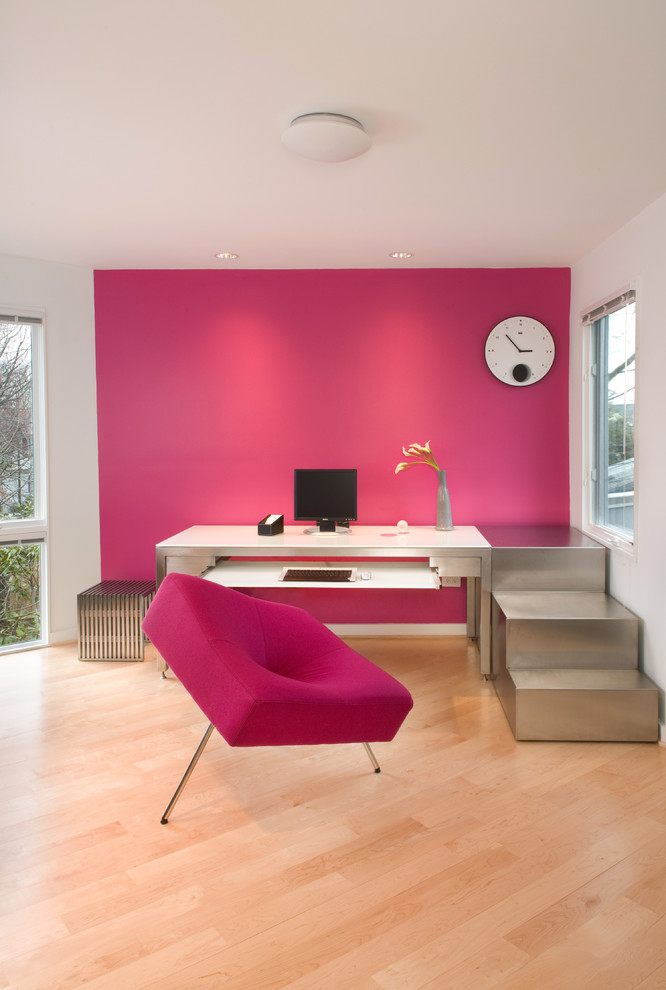 fuchsia office decor