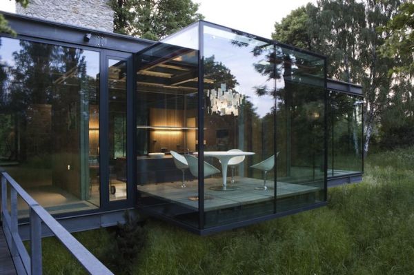 Glass house surrounded2