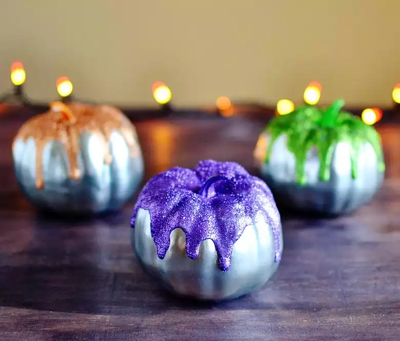 glittery pumpkins art