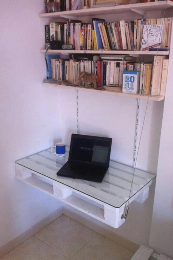 Hanging pallet