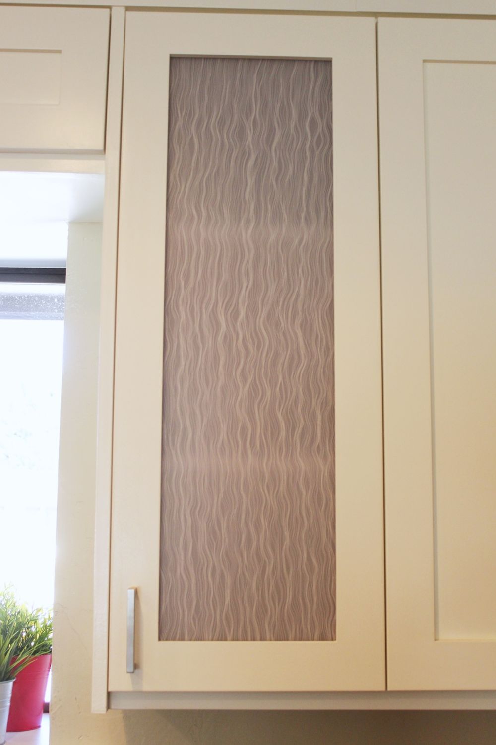 installing frosted glass cabinet doors