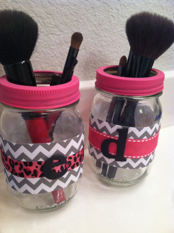 Jars makeup storage