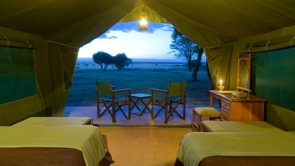 Kichwa tembo bateleur camp2