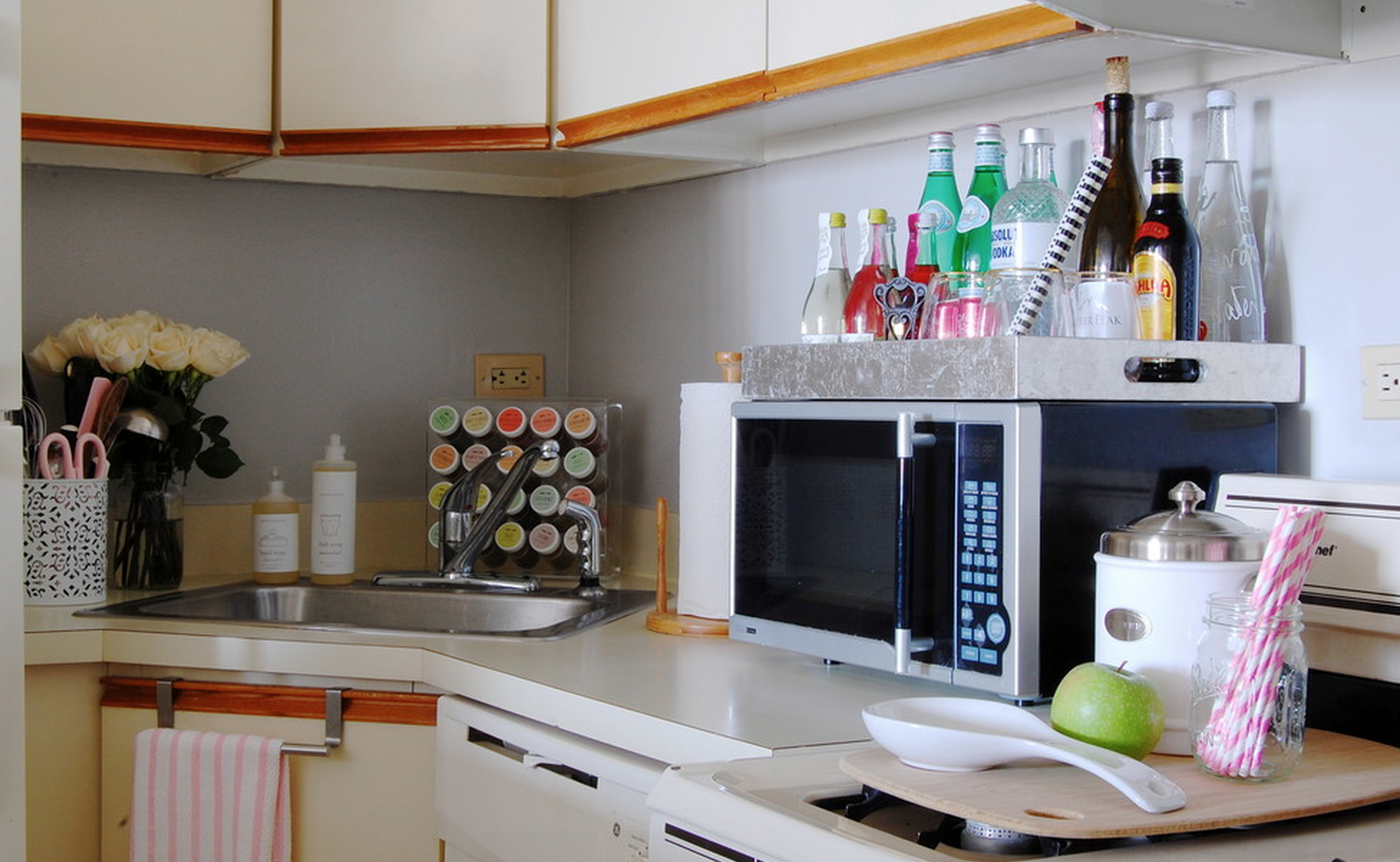 Kitchen design tray small bar