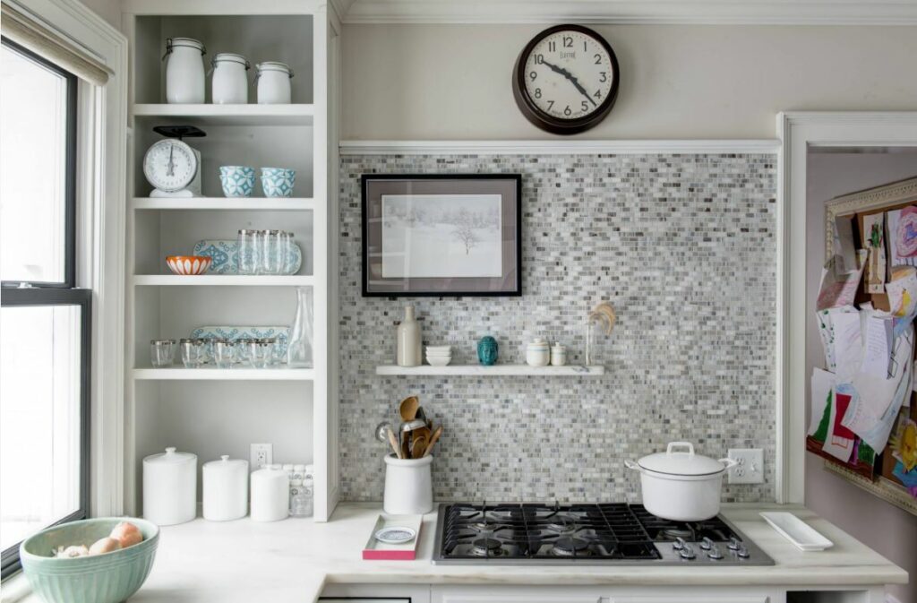 Kitchen with shelves tile backsplash 1024x673