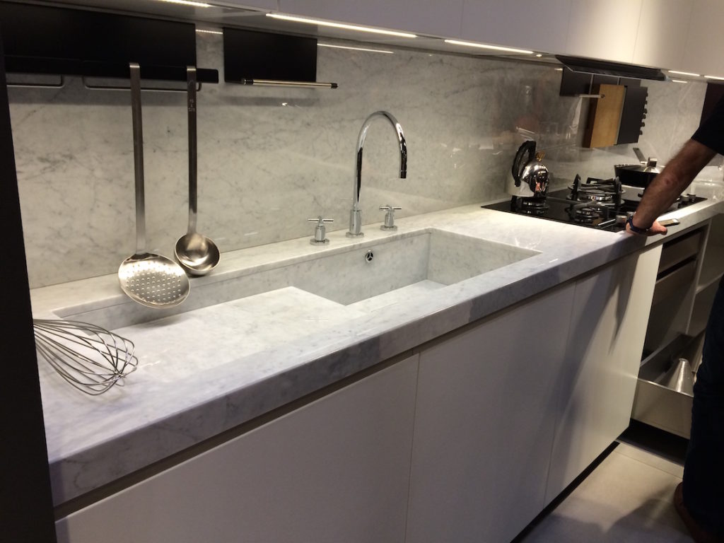 Marble counter with sink 1024x768