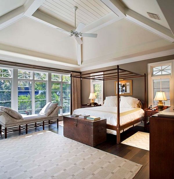 Master bedroom with canopy bed