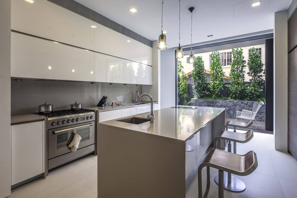 modern Glossy finishes kitchen
