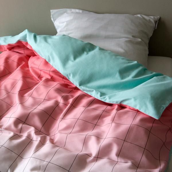 Modern ombre bedding