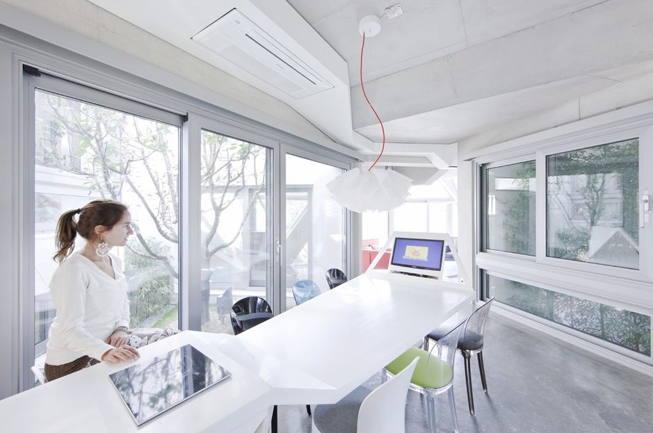 modern-unusual-kitchen-island-japan