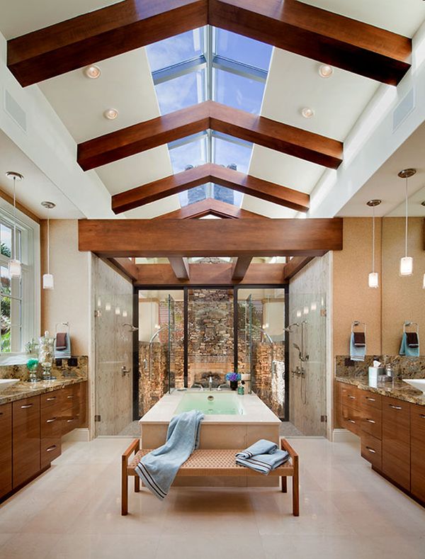 Narrow high ceilings bathroom