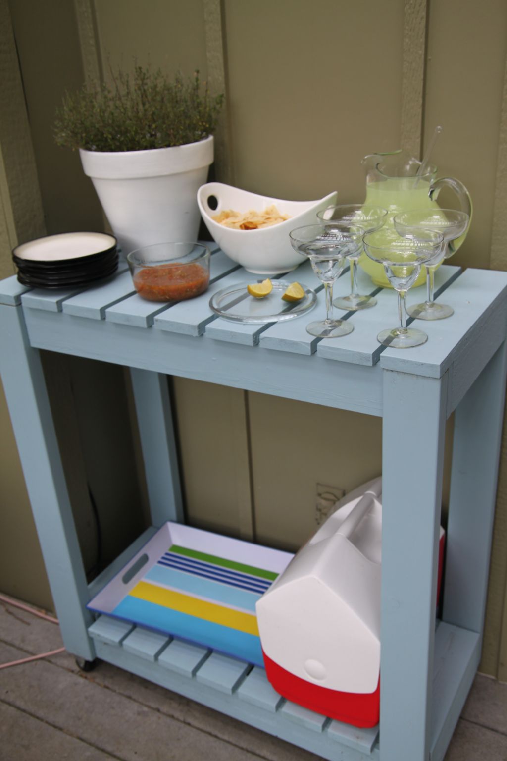 Outdoo wood simple bar