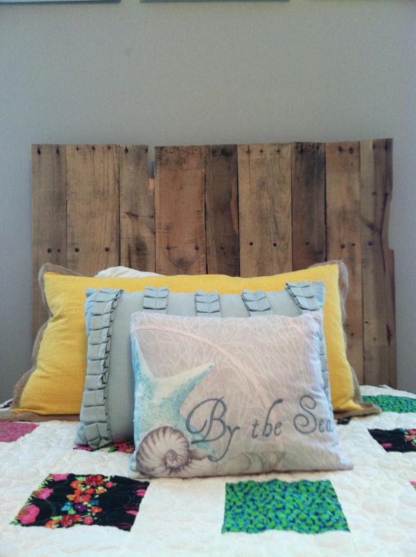 Pallet headboard