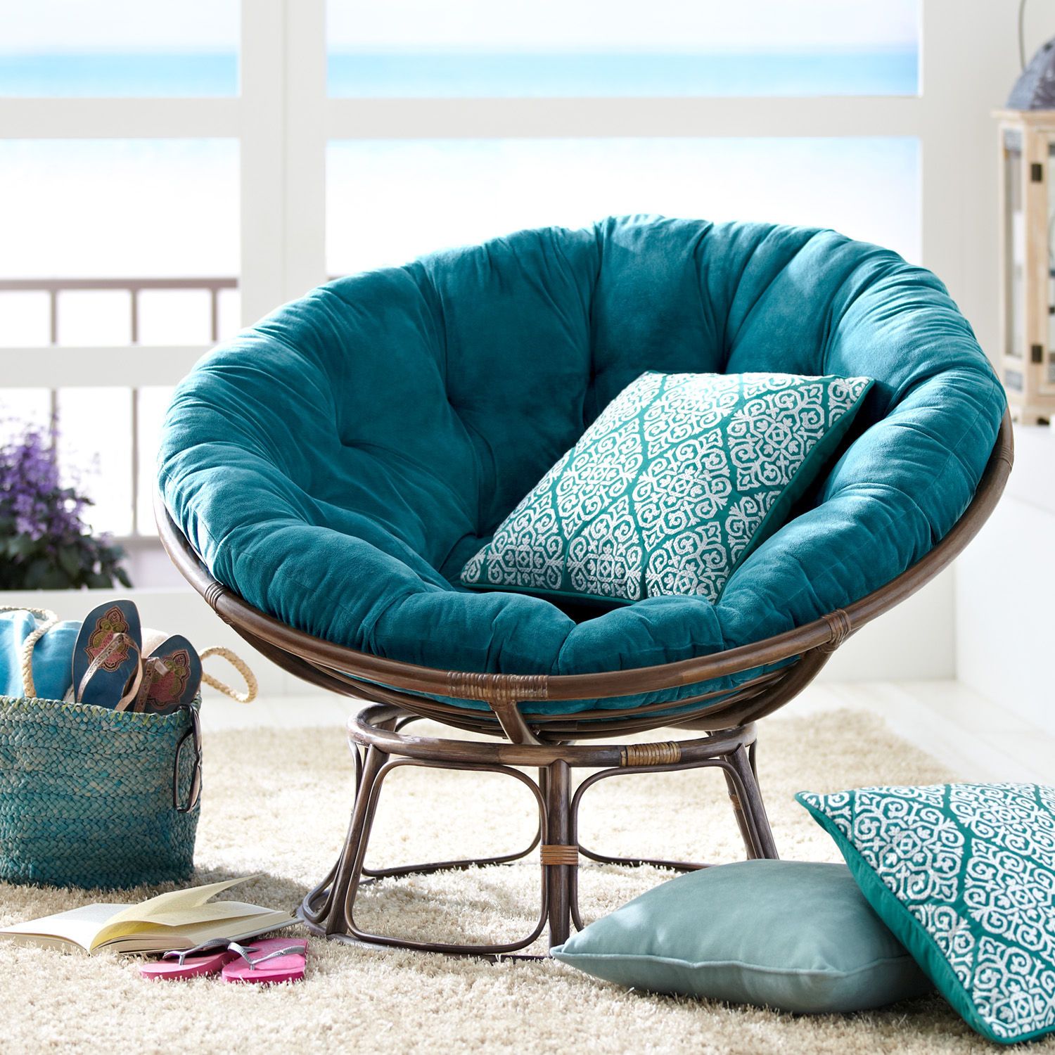 First introduced in the U.S. n the 1950s, the Papasan chair