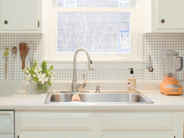 pegboard-backsplash