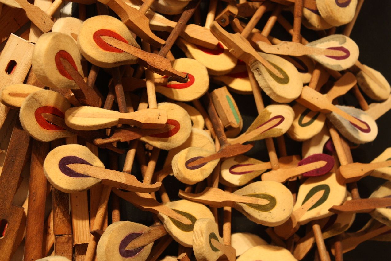 A closer look at the piano hammers that make up the figure's hair.