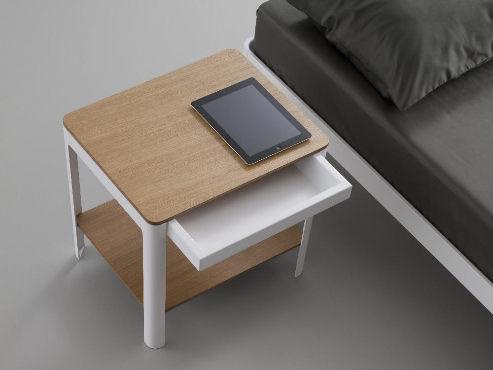 Plane rectangular steel and wood bedside table