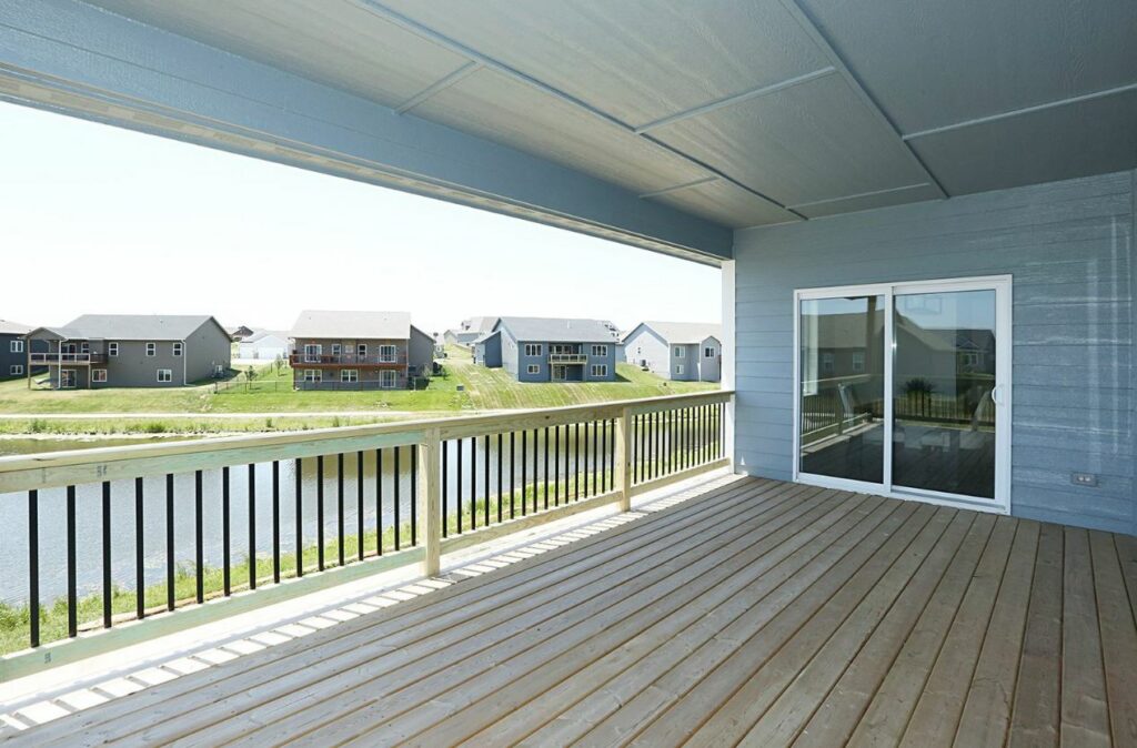 Porch with sliding glass door 1024x674