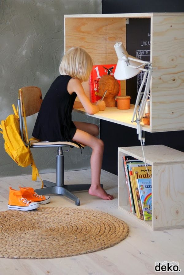 Privacy children desk