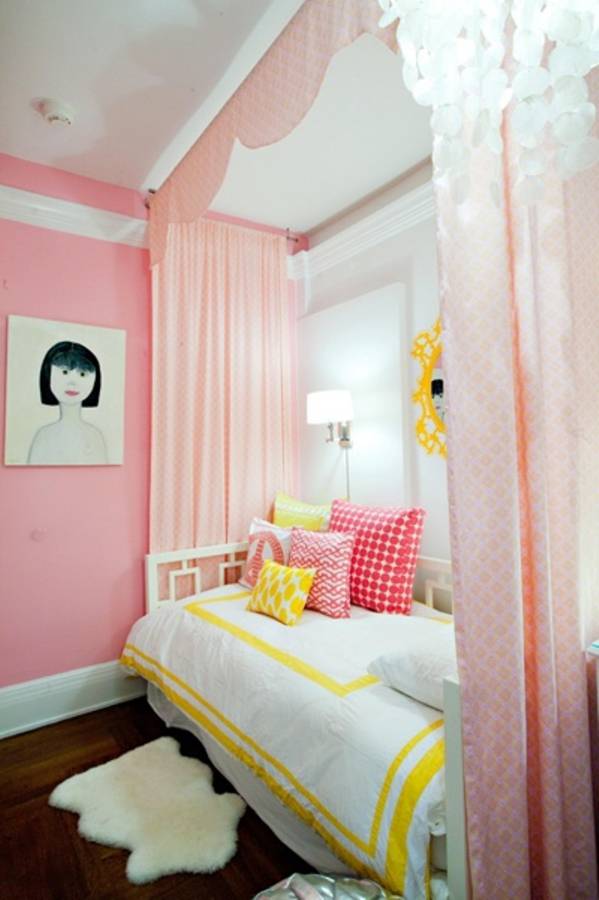 Privacy corner for girl room