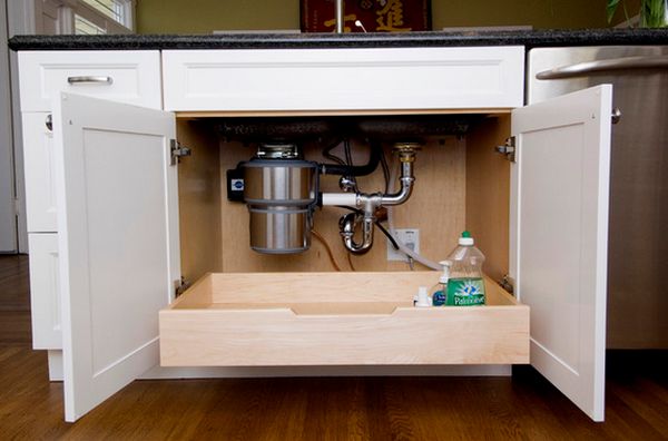 Pullout under the sink tray