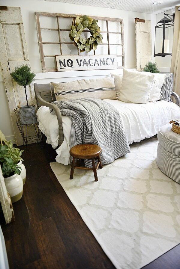 Farmhouse Decor: Give Your Home A Pastoral Transformation